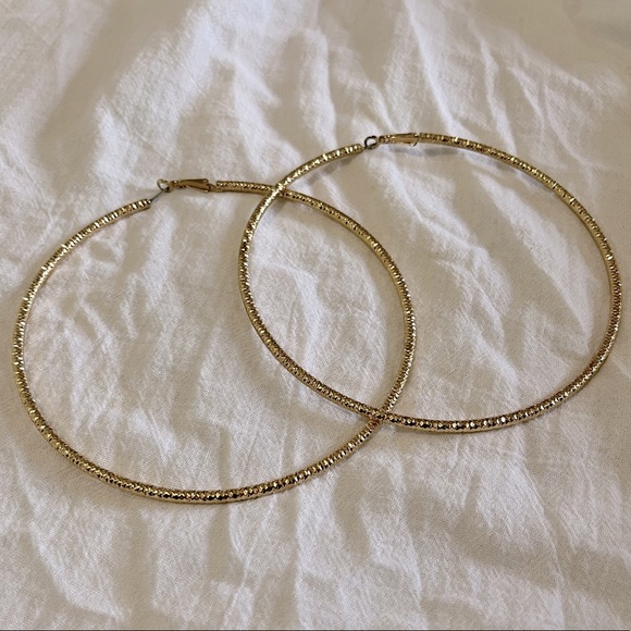Extra large 4” gold textured hoops. New without tag - Picture 2 of 2